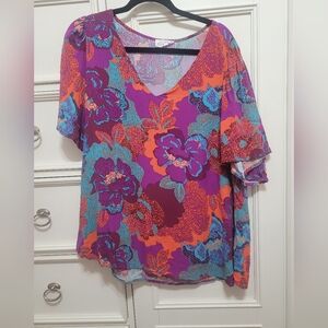 💥3/$24 Emily Wonder‎ Purple Pattern Blouse